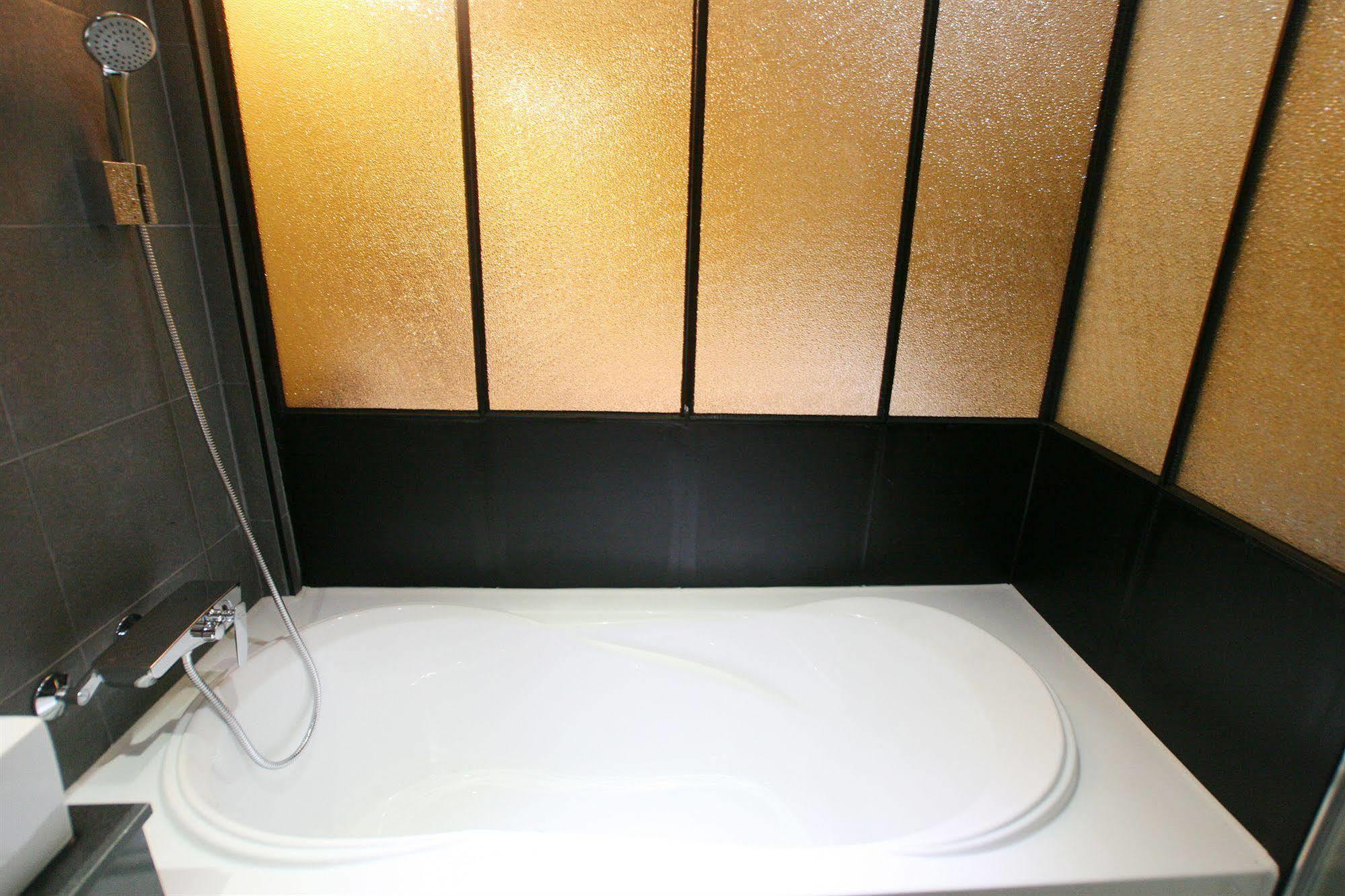 Hotel Vvalt 2*